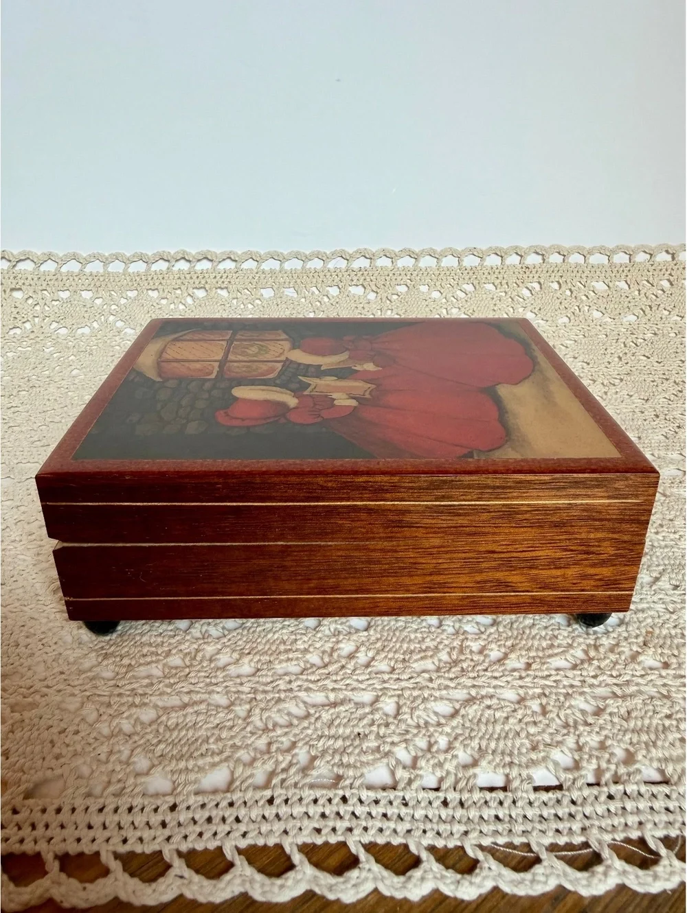 Vintage Reuge Swiss Music Box Santa Notte Christmas Carolers Wood Box